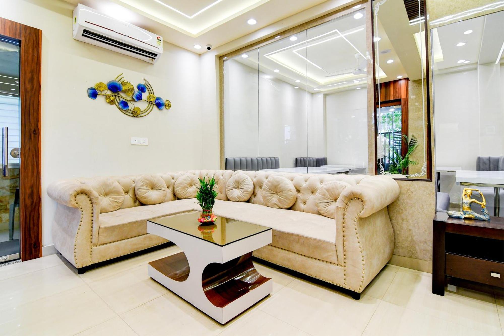 Super Townhouse Kaikhali Near Airport Calcutta Exterior foto